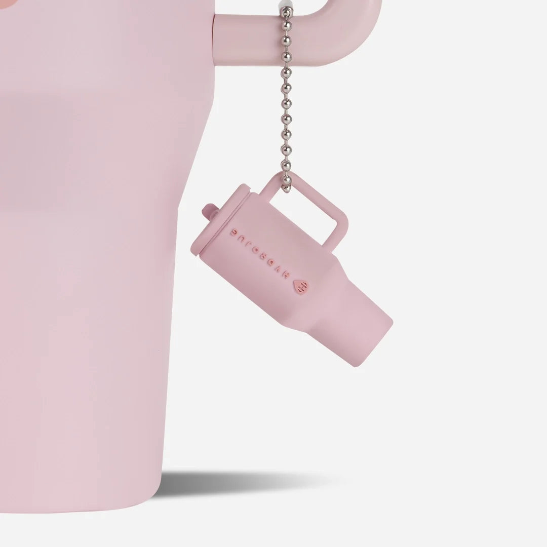 traveler-keychain-h6 Web-TravelerKeychainPhotos-PinkSand2.webp